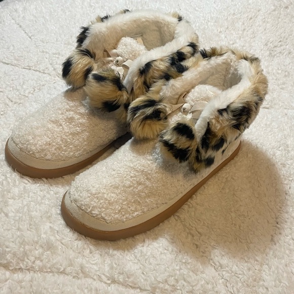 TOMS NWOT Celeste Cheetah Bootie Womens Beige Casual Slippers (Size 10) - Picture 4 of 7